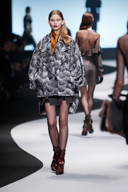 ヴィクター＆ロルフ(VIKTOR & ROLF) 2012-13年秋冬 ウィメンズコレクション  - 写真19