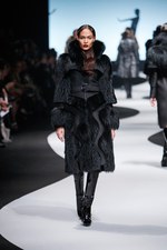 ヴィクター＆ロルフ 2012-13年秋冬コレクション - モダンなヴィクトリアンビューティーをドラマティックに｜写真24