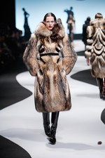 ヴィクター＆ロルフ 2012-13年秋冬コレクション - モダンなヴィクトリアンビューティーをドラマティックに｜写真26