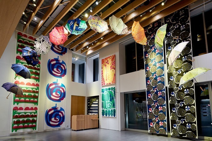 「鈴木マサルのテキスタイル展」福岡で初開催 - テキスタイルや傘など100点を展示 | 写真
