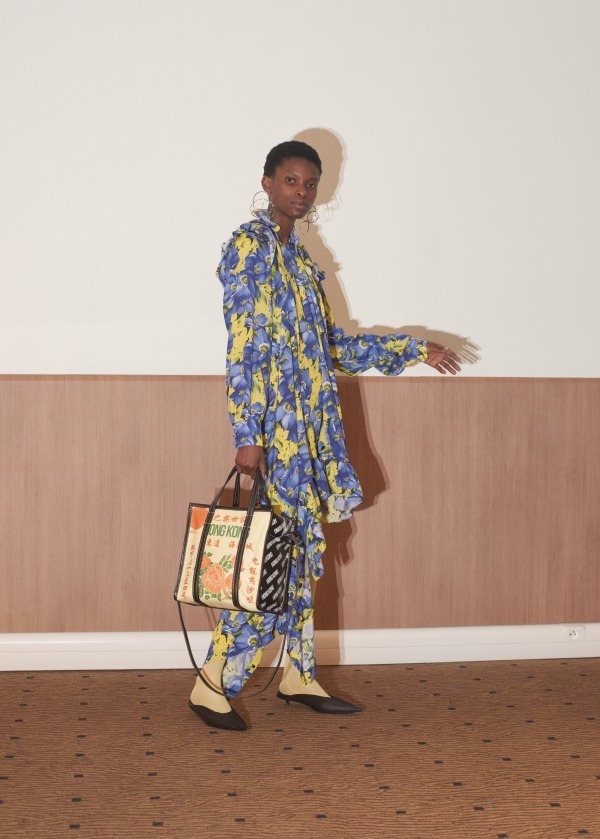 2018年春夏バレンシアガ変形デザインビッグジャケット　BALENCIAGA バレンシアガ(BALENCIAGA) 2018年春夏メンズコレクション