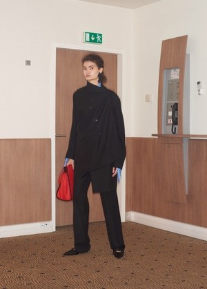 バレンシアガ(BALENCIAGA) 2018年リゾートウィメンズコレクション  - 写真4