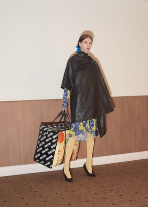 バレンシアガ(BALENCIAGA) 2018年リゾートウィメンズコレクション  - 写真29