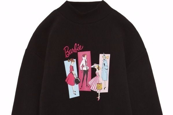 リリー ブラウン×バービー第3弾、バービー柄のセットアップやロゴニットなど