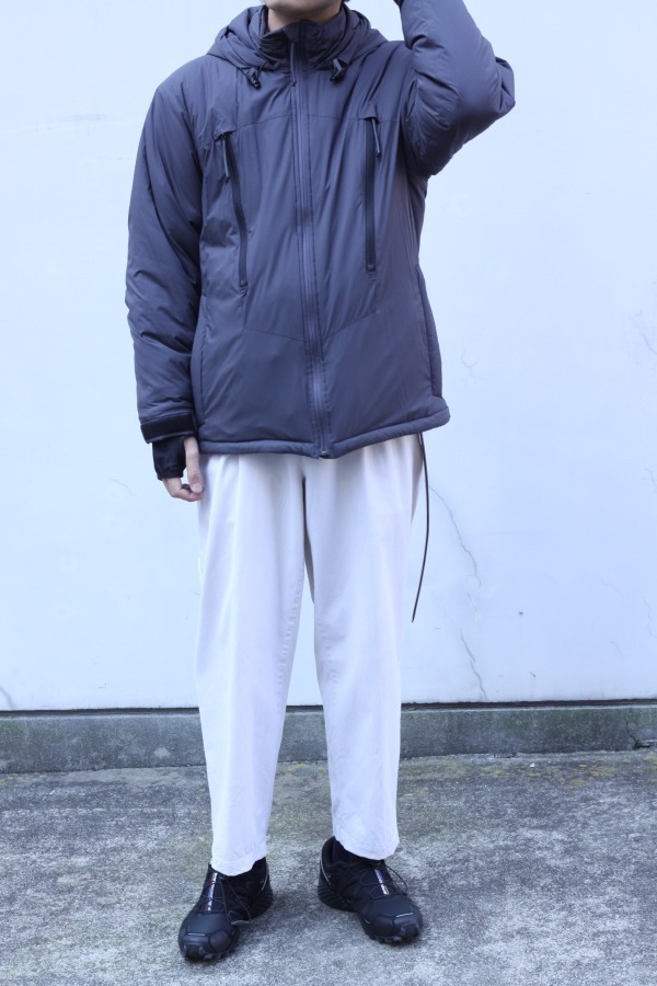 ソーイ シャツから、高機能素材プリマロフトを使用したフーデッドパーカーやシャツ｜写真25