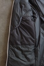 ソーイ シャツから、高機能素材プリマロフトを使用したフーデッドパーカーやシャツ｜写真21