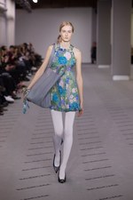 バレンシアガのランドリーバッグ、100%カーフレザーを使用したラグジュアリーな逸品｜写真2