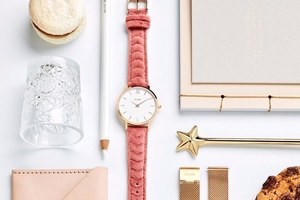 オランダ発時計「クルース」“ワンタッチでカスタム”できるウォッチに、ローズゴールドの限定色