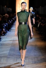 大学 割引 写真11/35｜イヴ・サンローラン(Yves Saint Laurent) 2012-13年 洋書