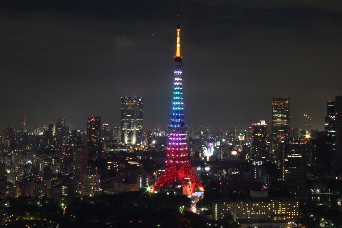 コーチから恐竜レキシーやユニコーンモチーフの新作登場、東京タワーがレインボーに点灯｜写真22