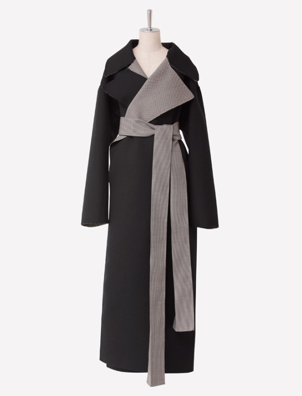 ビューティフルピープルの”畳める”コート、和服のような直線的シルエット＆リバーシブルも｜写真28