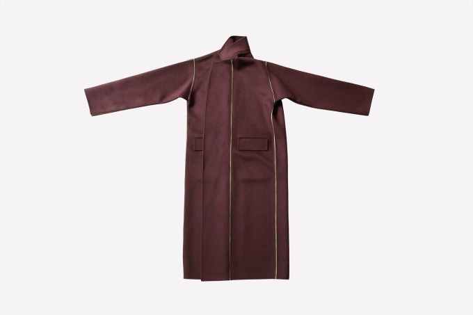 ビューティフルピープルの”畳める”コート、和服のような直線的シルエット＆リバーシブルも｜写真4
