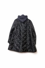 サカイからメンズ・ウィメンズ新作、ファイアーマンブルゾンやベルト付きドッキングワンピ｜写真26