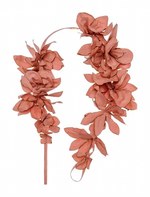 マルニの新作ジュエリー、花びらを繊細に表現したフラワーネックレスやピアス｜写真3