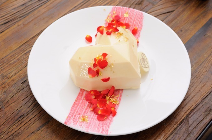 ジュエリー を思わせるハーゲンダッツのアイスクリームケーキ 中目黒で限定提供 ファッションプレス ジュエリー を思わせるハーゲンダッツのアイスクリームケーキ 中目黒で限定提供 ファッションプレス