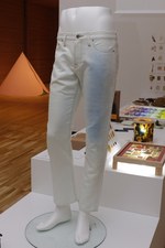 アンリアレイジ(ANREALAGE) 素材と対話するアートとデザイン｜写真10