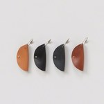 エンダースキーマ 18年春夏“育てる”レザー小物 - オールレザーのテーブルゲームセット新登場｜写真15