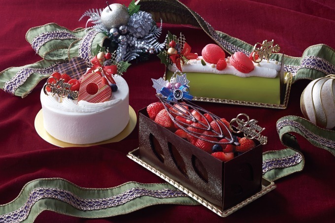 ANAクラウンプラザホテル神戸のクリスマスケーキ - ベリーを敷き詰めた”宝石箱”のようなケーキ｜写真1