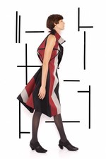 132 5. ISSEY MIYAKEより18年春夏の新作、独特なフォルムのワンピースなど｜写真1