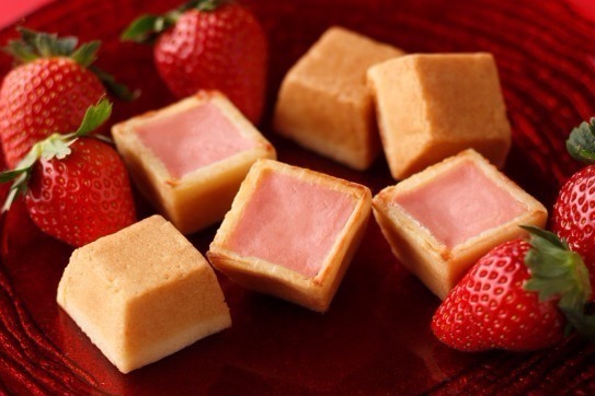 「いちごのチーズケーキ」