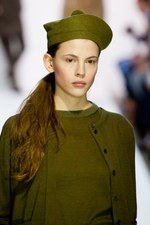 マーガレット ハウエル 2012-13年秋冬コレクション - ナチュラルな女性の美しさを惹き出す上品スタイル｜写真5