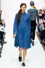 マーガレット ハウエル 2012-13年秋冬コレクション - ナチュラルな女性の美しさを惹き出す上品スタイル｜写真25