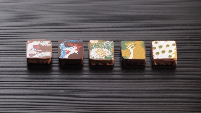 Okada Museum Chocolate『若冲・孔雀鳳凰』 2,801円(税込)