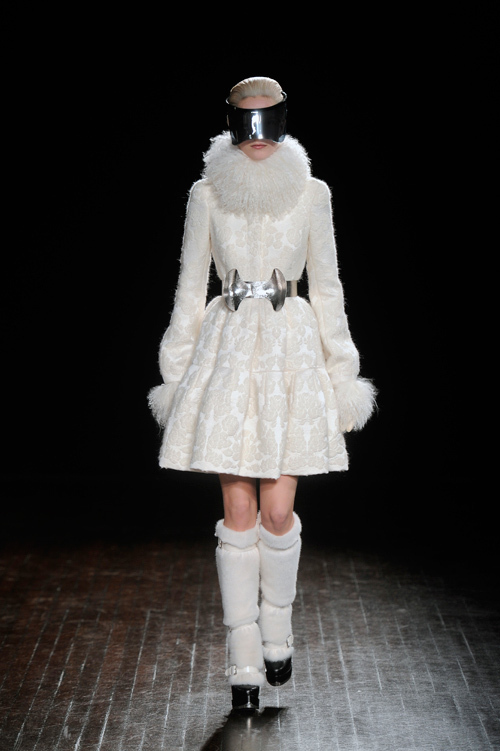 アレキサンダー・マックイーン(Alexander McQueen) 2012-13年秋冬 ウィメンズコレクション  - 写真5