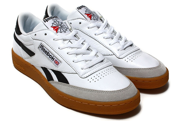 リーボック クラシックのスニーカー「リベンジ プラス」アトモス限定モデルが登場