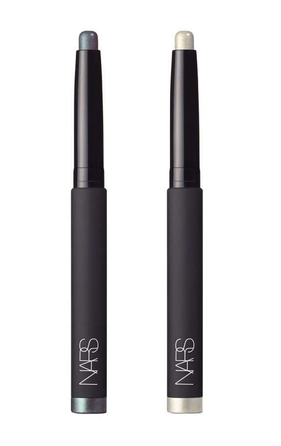 ＜NARS＞スティックタイプのアイシャドウからシマーな新色