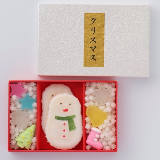 ＜俵屋吉富＞創作干菓子クリスマス 1箱 972円(税込)
