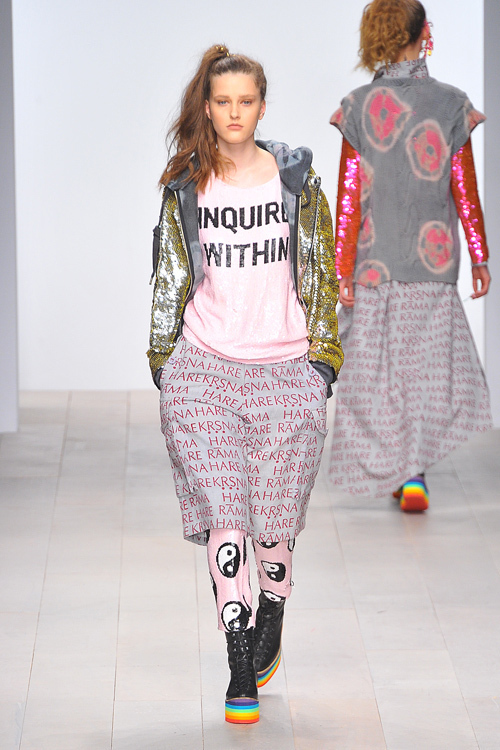 アシシュ(Ashish) 2012-13年秋冬 ウィメンズコレクション シルエット - 写真4