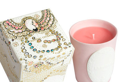 サクラの香りがロマンチックな、ラデュレ×ツモリチサト限定コラボキャンドルとマカロン発売