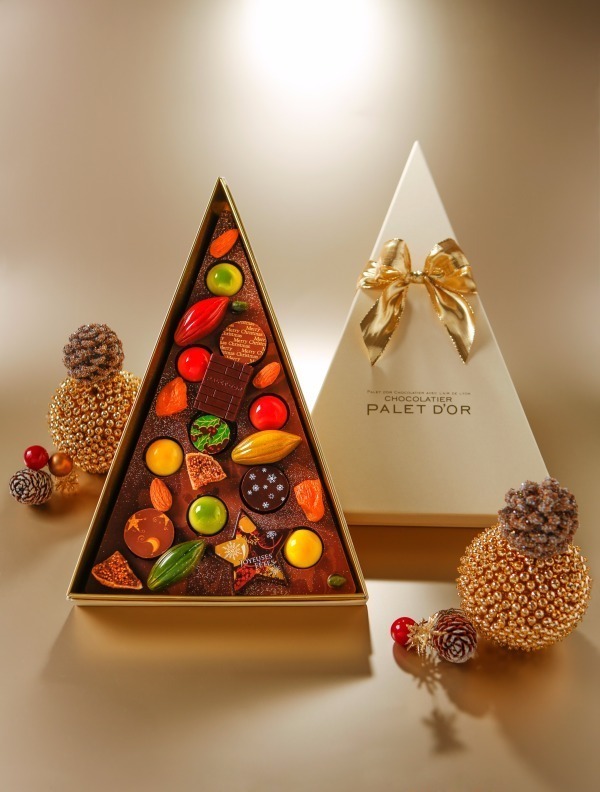 ショコラティエ パレ ド オールのクリスマス - “髭”型チョコレートのダンディなパフェ | 写真