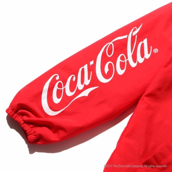 アトモス ラボ×コカ・コーラのコラボコレクション、ロゴやボトルがデザインされたロンTなど｜写真26