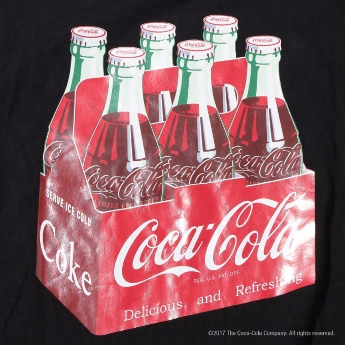 アトモス ラボ×コカ・コーラのコラボコレクション、ロゴやボトルがデザインされたロンTなど｜写真3