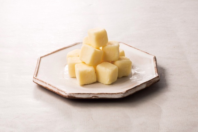 生チョコ発祥の店・シルスマリアの「北海道チーズ生チョコレート」2種のチーズ×ホワイトチョコ｜写真4