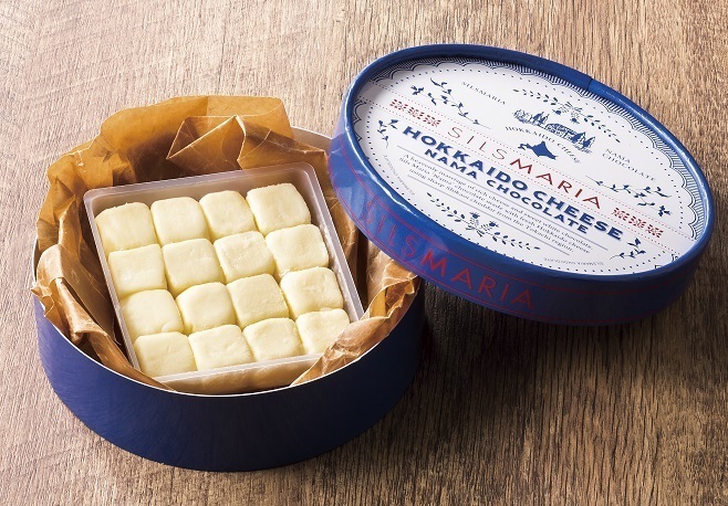 生チョコ発祥の店・シルスマリアの「北海道チーズ生チョコレート」2種のチーズ×ホワイトチョコ｜写真2