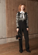 レッド ヴァレンティノ 18年プレフォールコレクション - クラシックな英国ガールにアニマル柄を融合｜写真35