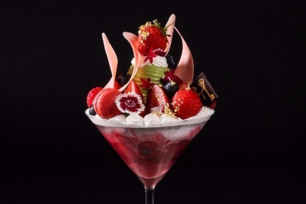 「愛知県産あきひめと西尾のお茶のパフェ」