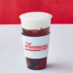 モッツァレラサンド「ンーモッツァ」のクリスマスメニュー、チーズクリーム×紅茶の“進化系ホットティー”｜写真1