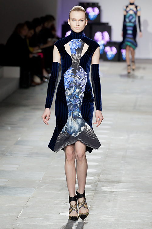 ピーター ピロット(PETER PILOTTO) 2012-13年秋冬 ウィメンズコレクション  - 写真9