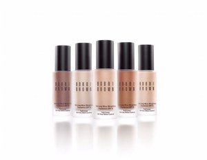 ボビイ ブラウン18年春のベースメイク、 “持ち運ぶ”新感覚下地＆乾燥知らず新リキッドファンデ｜写真6