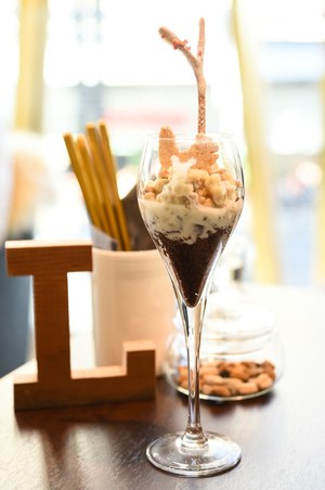 バリーのカフェが東京・銀座に限定オープン、ホットチョコレートやスイーツなどオリジナルメニュー｜写真10