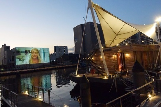 「水辺の映画祭」