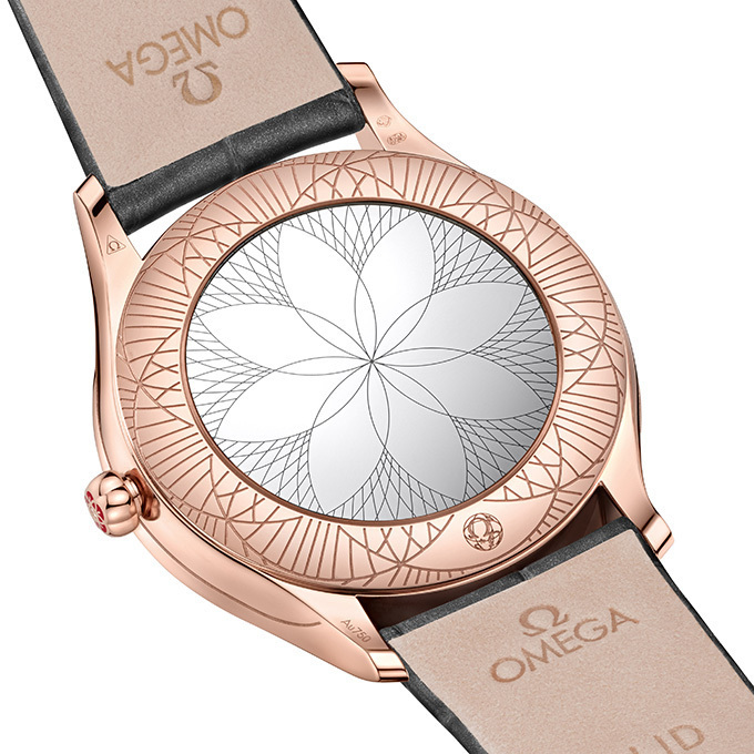オメガの新レディス時計トレゾア レディス コレクション曲線を描く