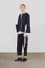 希少 JIL SANDER 上質 コットン 変形 フリル デザイン ドレスシャツ ジル・サンダーから“変形”白シャツ＆ベルトで遊ぶシャツドレス