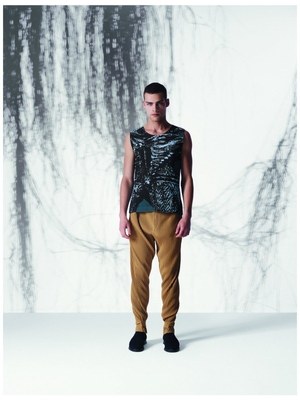 オム プリッセ イッセイ ミヤケ(HOMME PLISSÉ ISSEY MIYAKE) 2018年春夏メンズコレクション  - 写真13