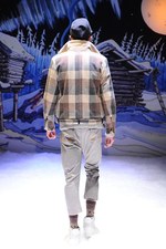 ファクトタム 2012-13年秋冬コレクション - 心地よいアイテムのレイヤードでつくる温かみのあるスタイル｜写真17