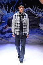 ファクトタム 2012-13年秋冬コレクション - 心地よいアイテムのレイヤードでつくる温かみのあるスタイル｜写真18